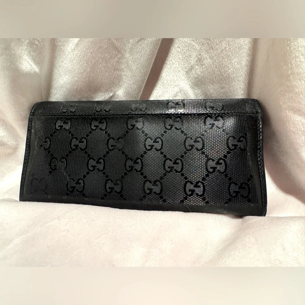 Gucci Black Guccissima Wallet – Authentic Timeless Design, Great Condition - Picture 2 of 16